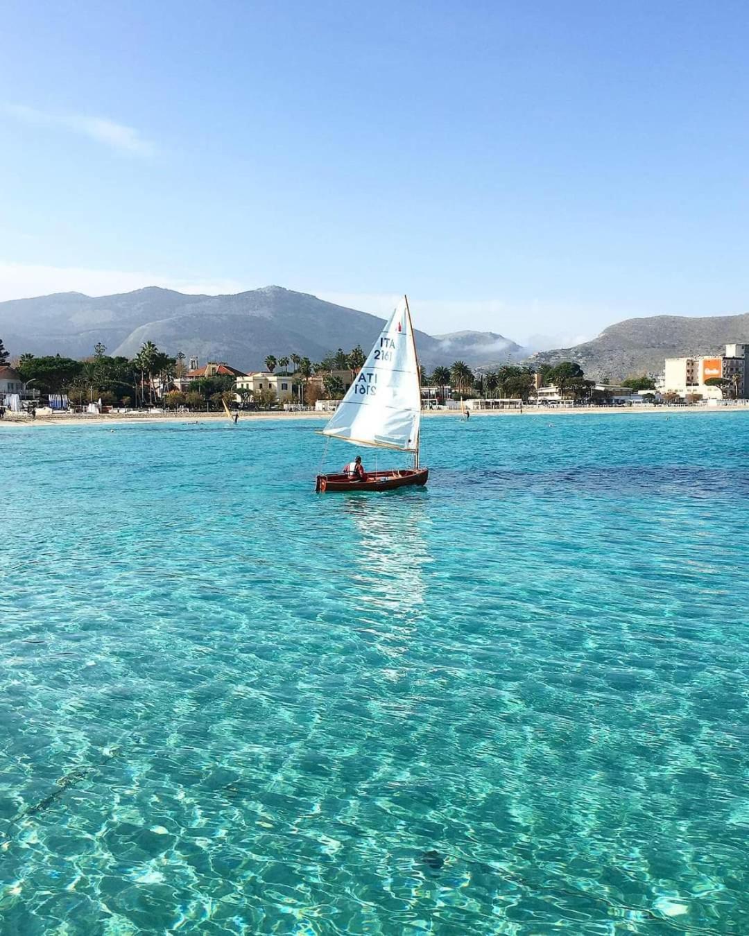 Mondello Felix - Appartamenti In Villa A 600M Dal Mare المظهر الخارجي الصورة