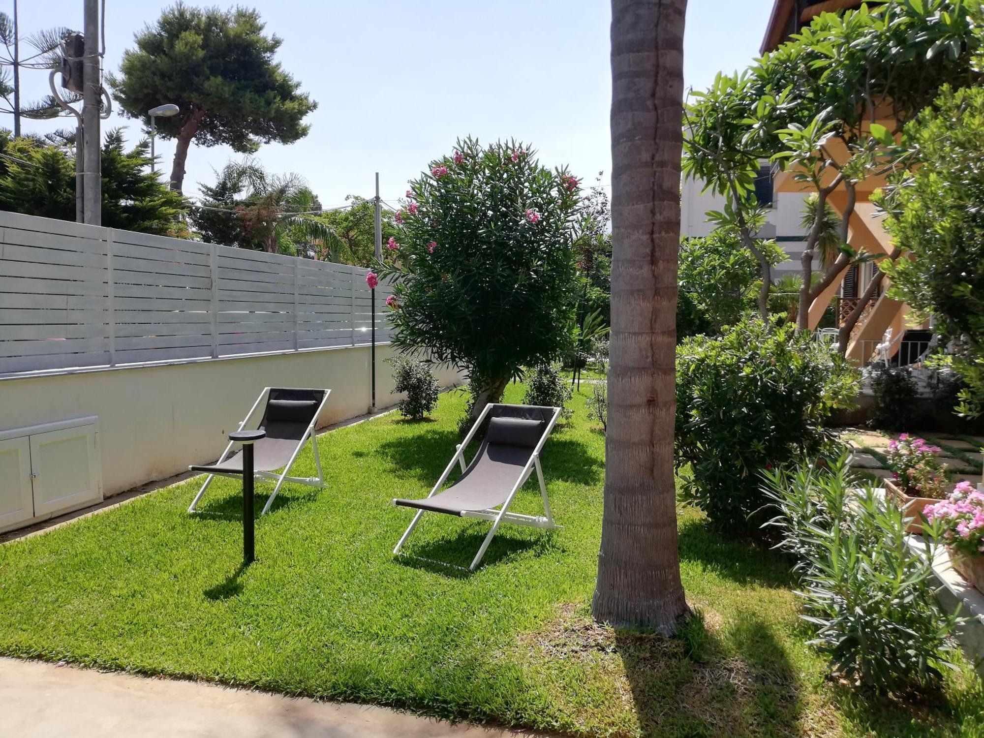 Mondello Felix - Appartamenti In Villa A 600M Dal Mare المظهر الخارجي الصورة